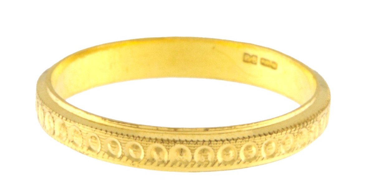 22ct Gold Ladies Band: The Perfect Symbol of Elegance and Commitment